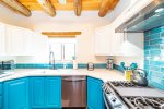 Gorgeous Colors in Kitchen
